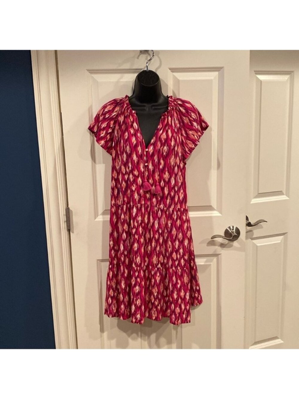 Large Petite Loft unlined dress 100 % Rayon pink dress - NWT